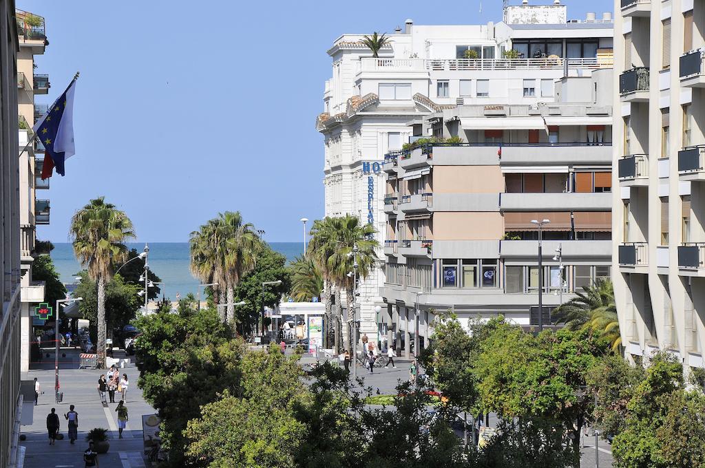 Le Stanze Sul Corso Panzió Pescara Kültér fotó